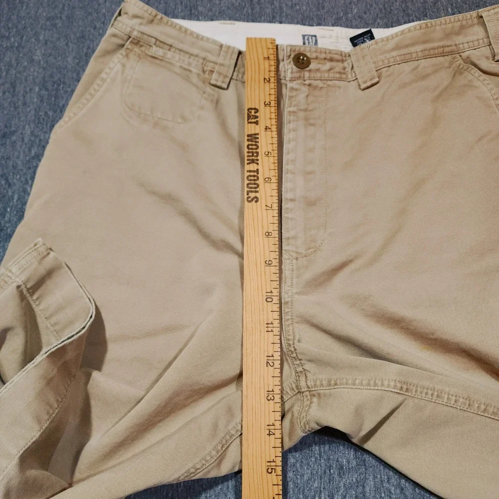 Gap Khakis Shorts 32 x10 Men Beige 22